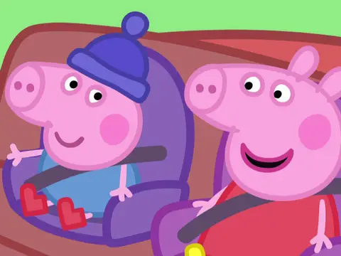 Peppa Learns to Share With Her Friends! 🐷